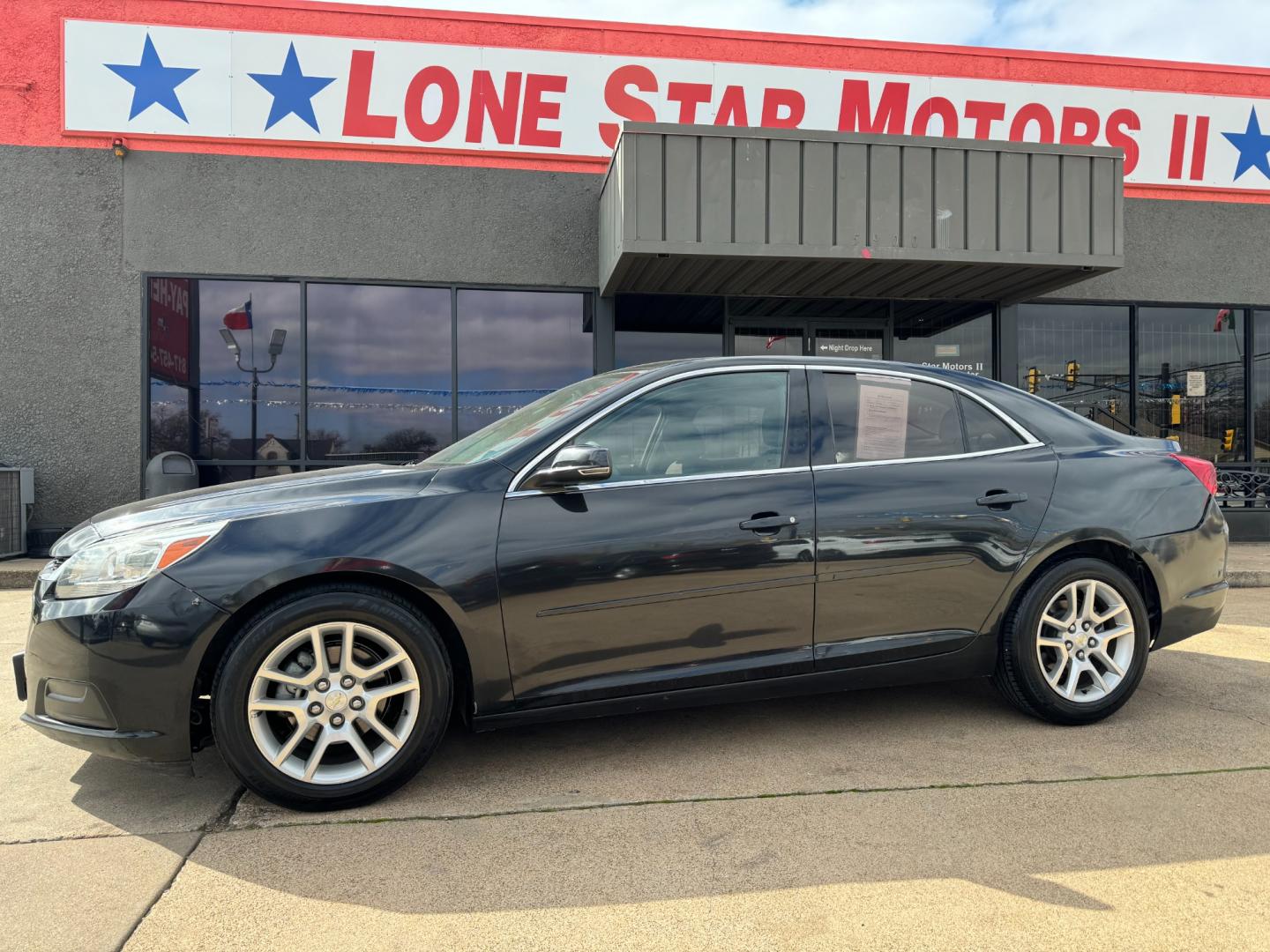 2014 BLACK /Black CHEVROLET MALIBU 1LT LT 4dr Sedan w/1LT (1G11C5SL9EF) with an 2.5L I4 engine, Automatic 6-Speed transmission, located at 5900 E. Lancaster Ave., Fort Worth, TX, 76112, (817) 457-5456, 0.000000, 0.000000 - This is a 2014 Chevrolet Malibu LT 4dr Sedan w/1LT that is in excellent condition. There are no dents or scratches. The interior is clean with no rips or tears or stains. All power windows, door locks and seats. Ice cold AC for those hot Texas summer days. It is equipped with a CD player, AM/FM radi - Photo#0